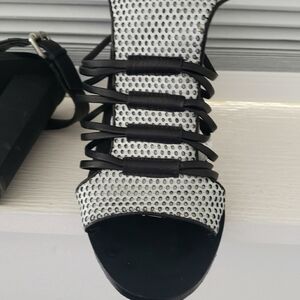 Lamb Bedford wide heeled sandal with ankle strap  slightly worn great shape